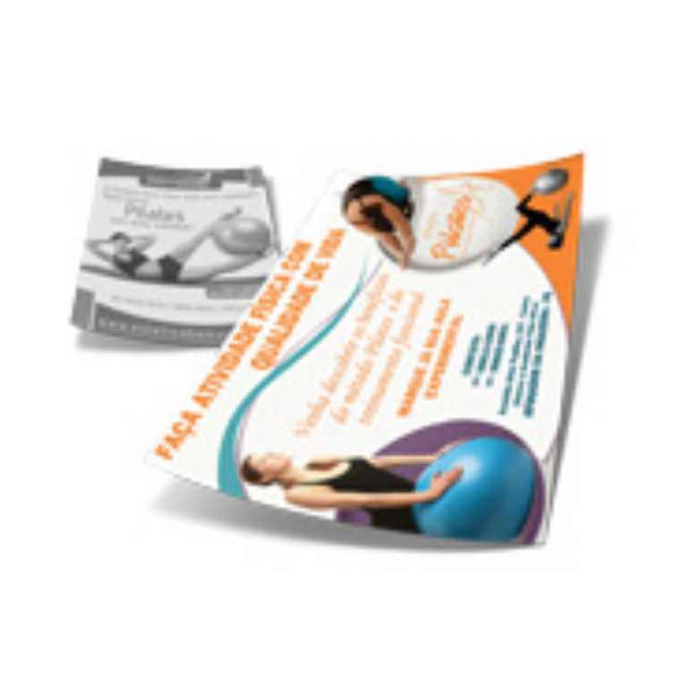 5000UND - PANFLETOS E FOLDERS COUCHÊ BRILHO 150g SEM VERNIZ - IMPRESSÃO FRENTE E VERSO P/B - 15X10,5CM 