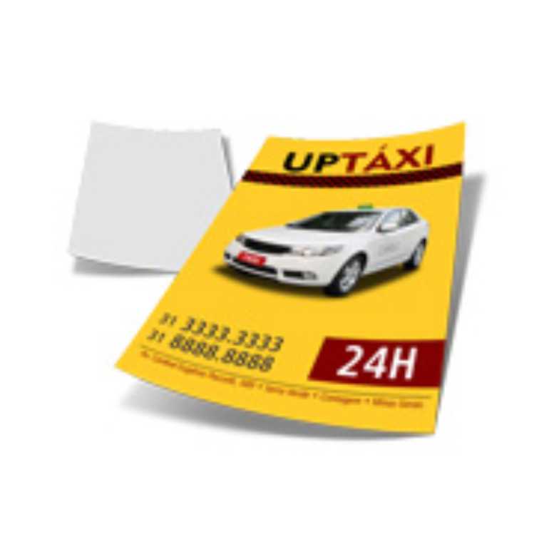 1000UND - PANFLETOS E FOLDERS COUCHÊ BRILHO 150g -SEM VERNIZ - IMPRESSÃO FRENTE - 15X10,5CM 